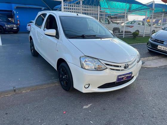 TOYOTA ETIOS 1.3 X 16V FLEX 4P MANUAL TOYOTA ETIOS 1.3 X 16V FLEX 4P MANUAL